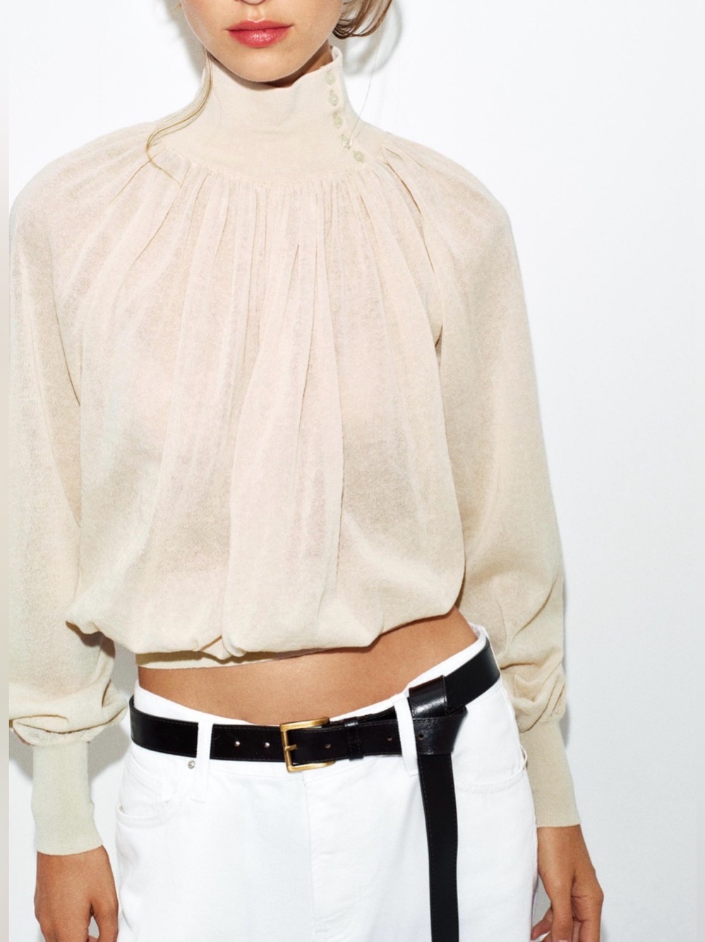 Nwt- zara- BUTTONED KNIT JUMPER-M